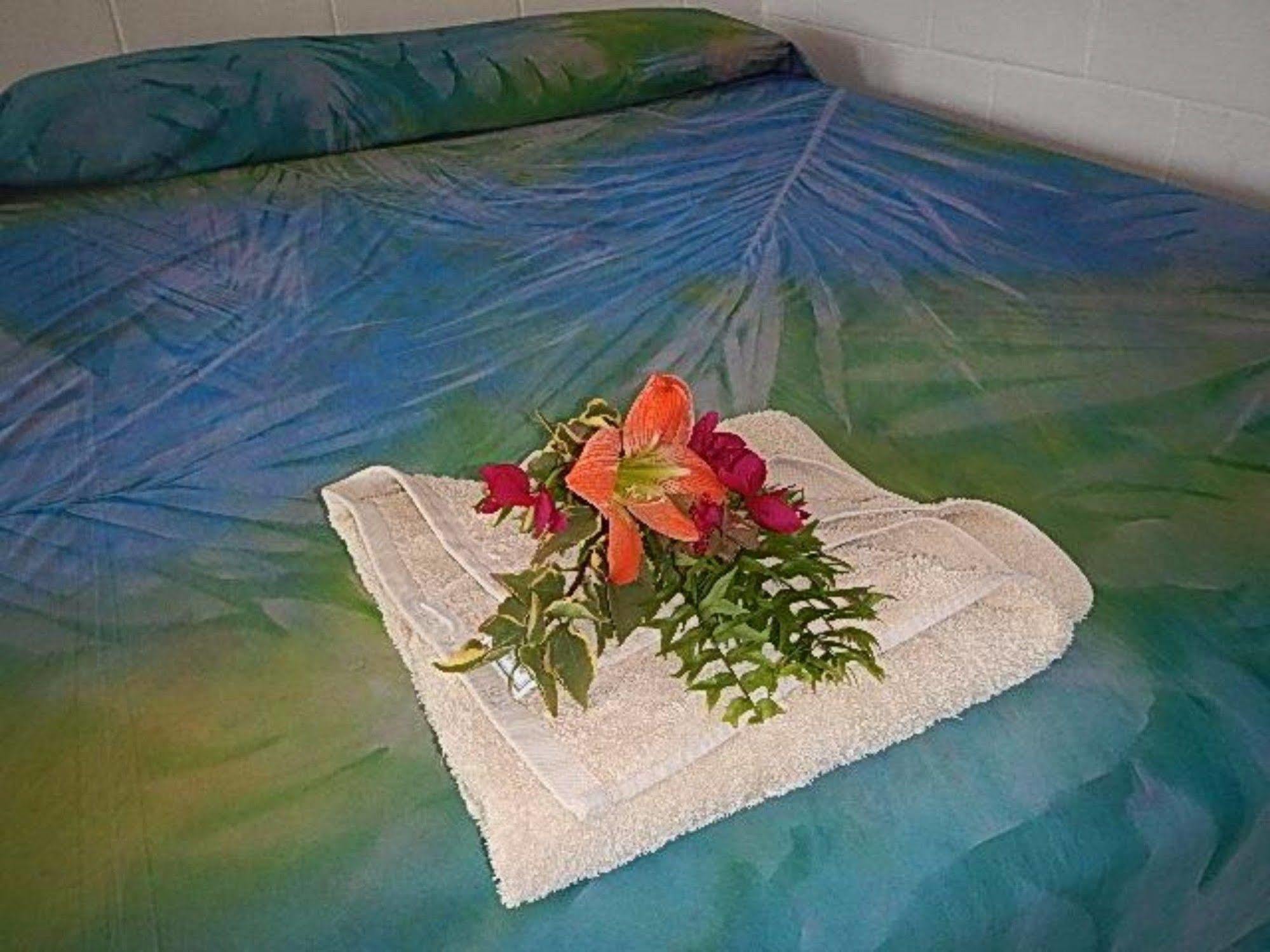 ארוטאנגה Reef Motel - Aitutaki מראה חיצוני תמונה